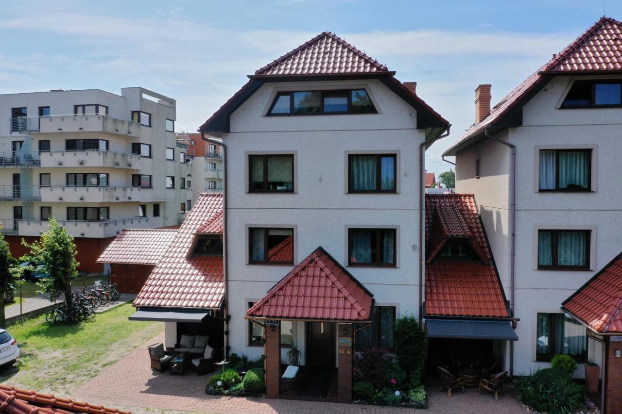 Pokoje Goscinne Atol Hel Exteriör bild