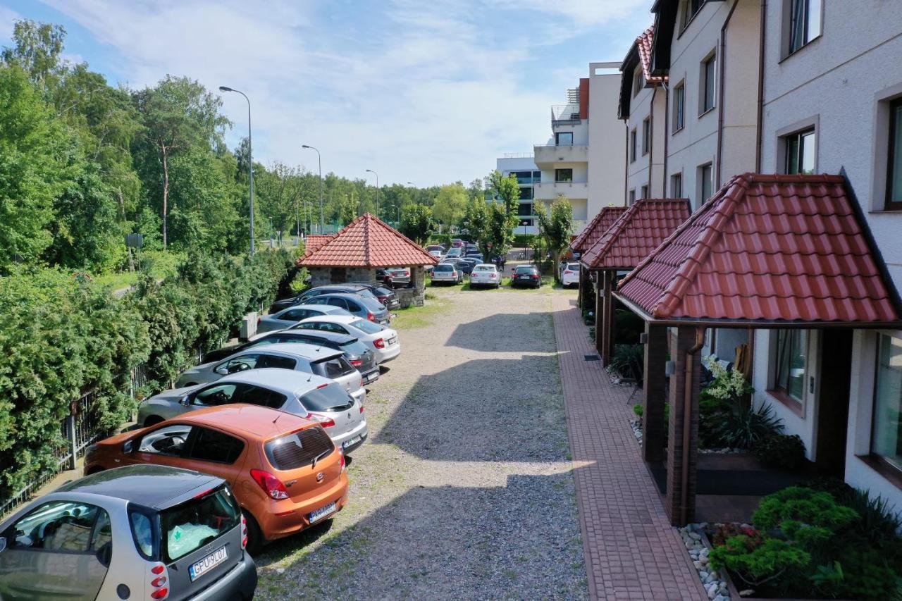 Pokoje Goscinne Atol Hel Exteriör bild